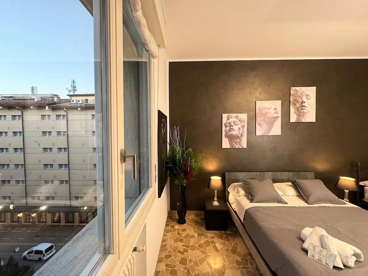 Armonia House - 2 Minutes From The Central Station Bologna 0*,