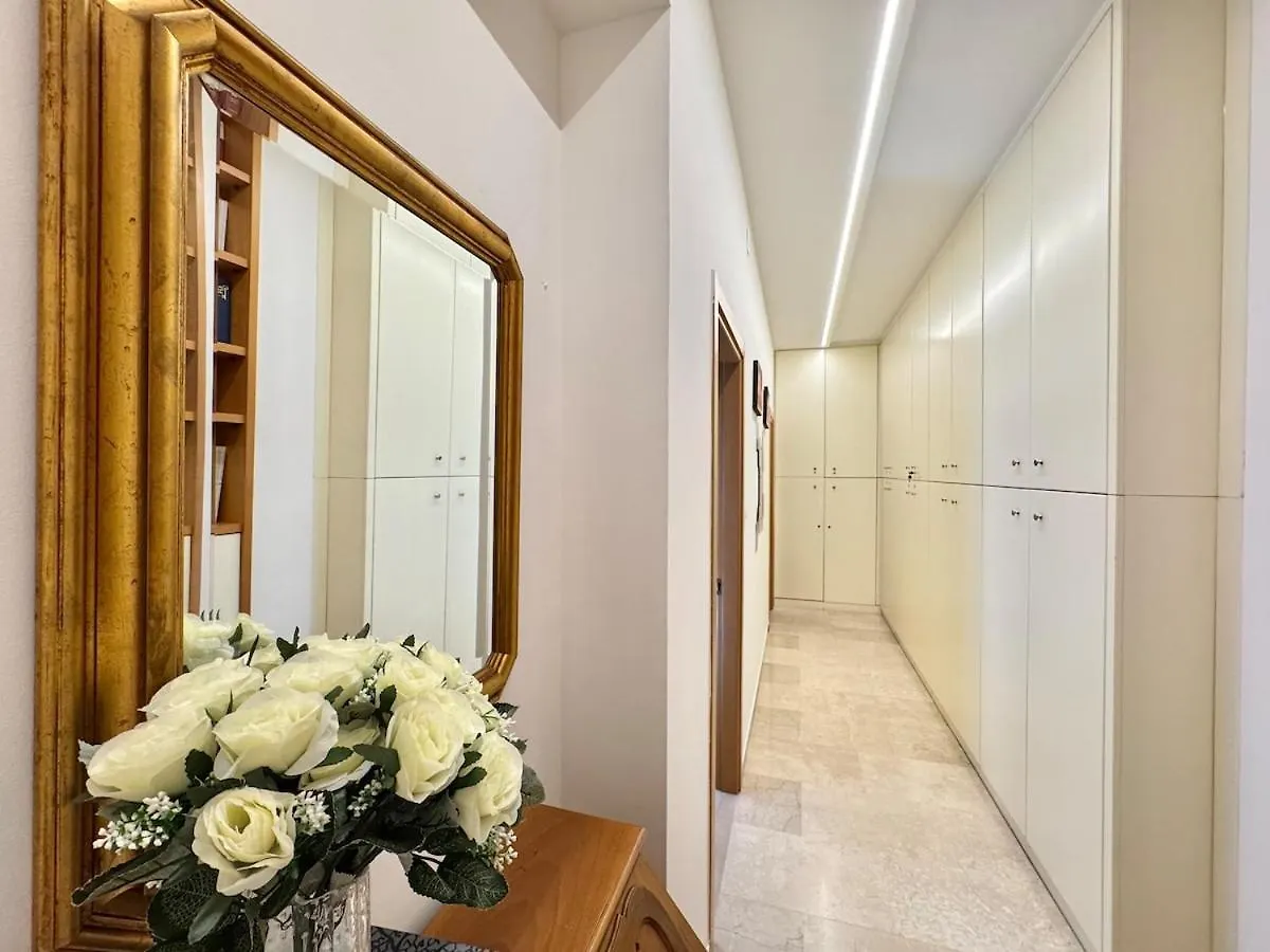 Armonia House - 2 Minutes From The Central Station Bologna Italy