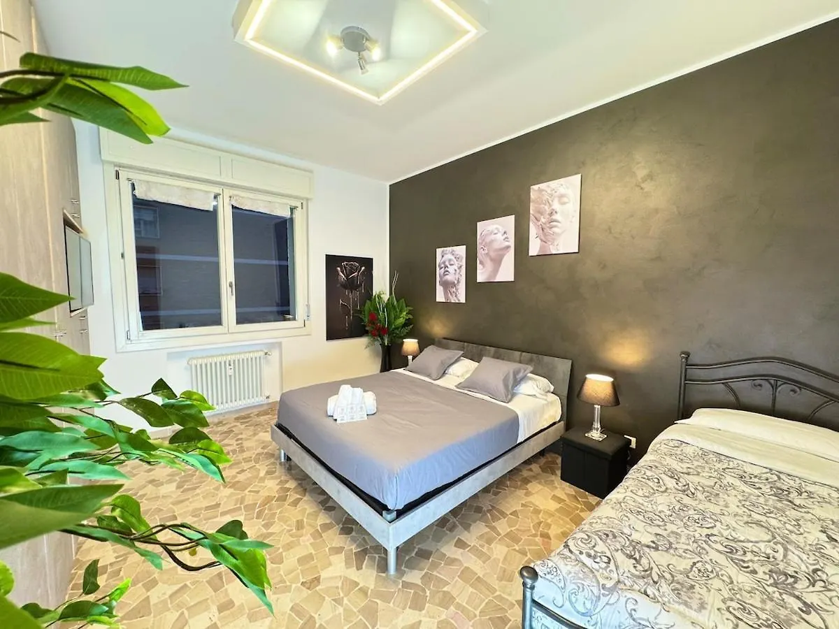 Armonia House - 2 Minutes From The Central Station Bologna